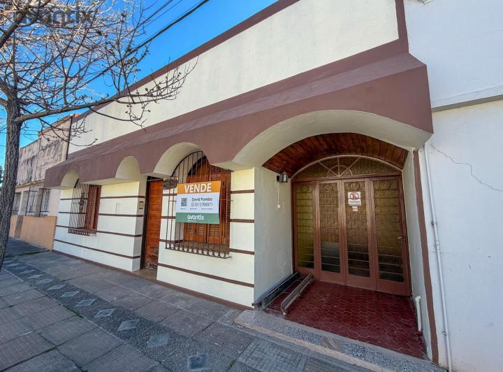 Casa · 165m² · 5 Ambientes · 1 Cochera
