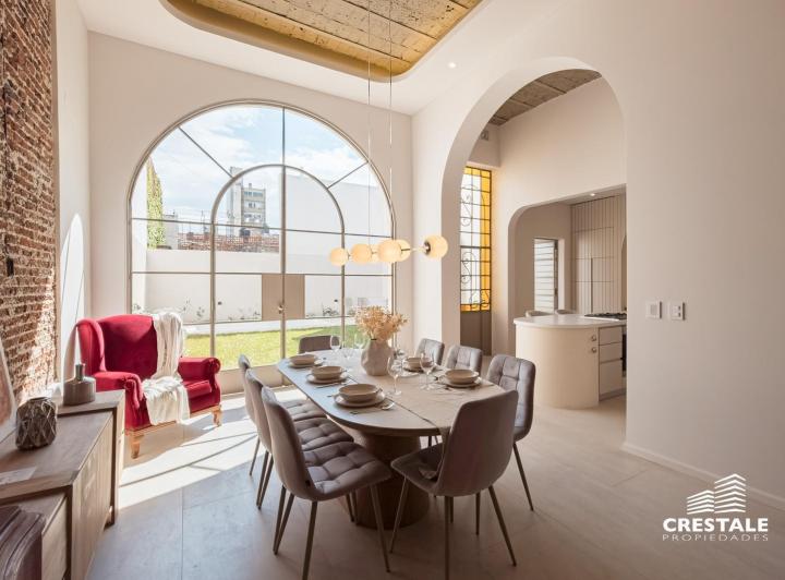 Casa · 196m² · 6 Ambientes · 1 Cochera