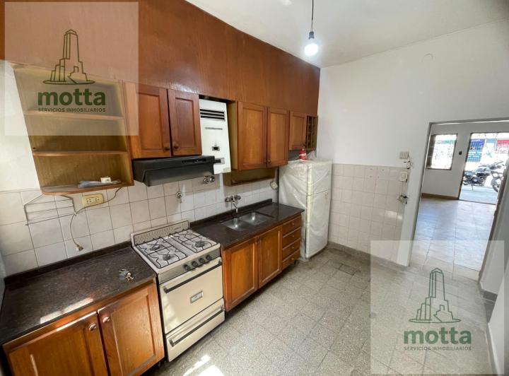 Casa · 60m² · 4 Ambientes · 1 Cochera