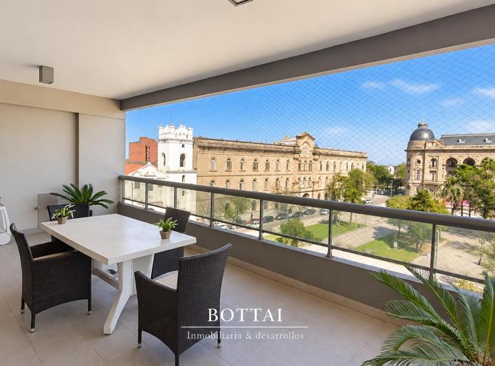 Departamento · 152m² · 6 Ambientes · 1 Cochera