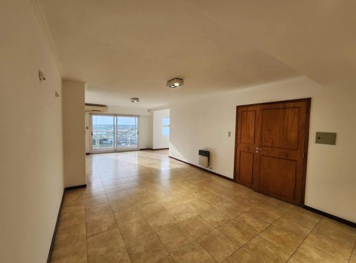 Departamento · 140m² · 4 Ambientes · 1 Cochera