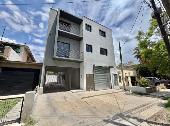 Departamento · 50m² · 2 Ambientes · 1 Cochera
