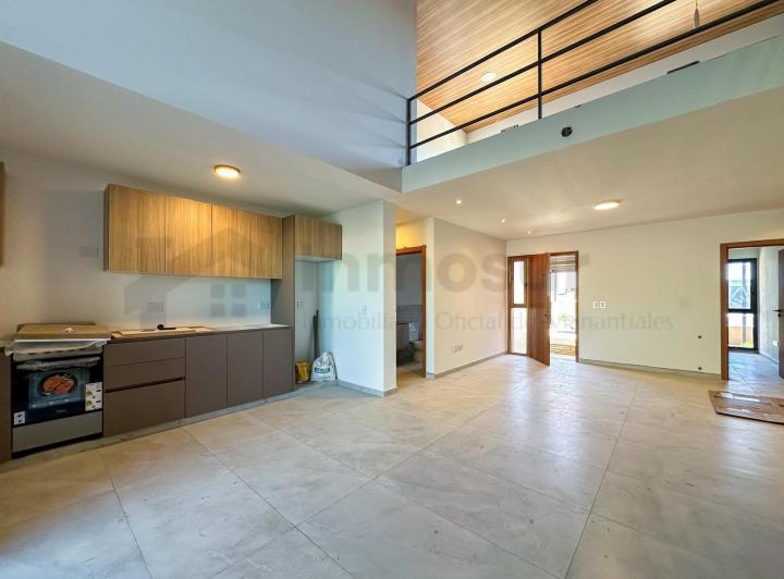 Casa · 115m² · 2 Dormitorios · 1 Cochera