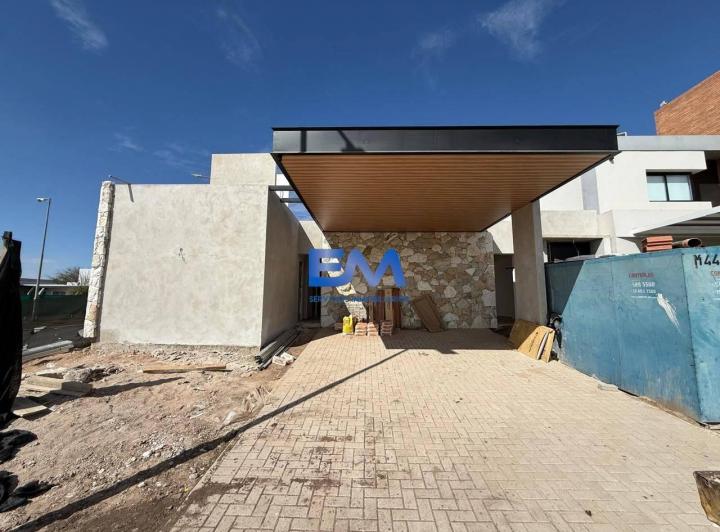 Casa · 165m² · 6 Ambientes