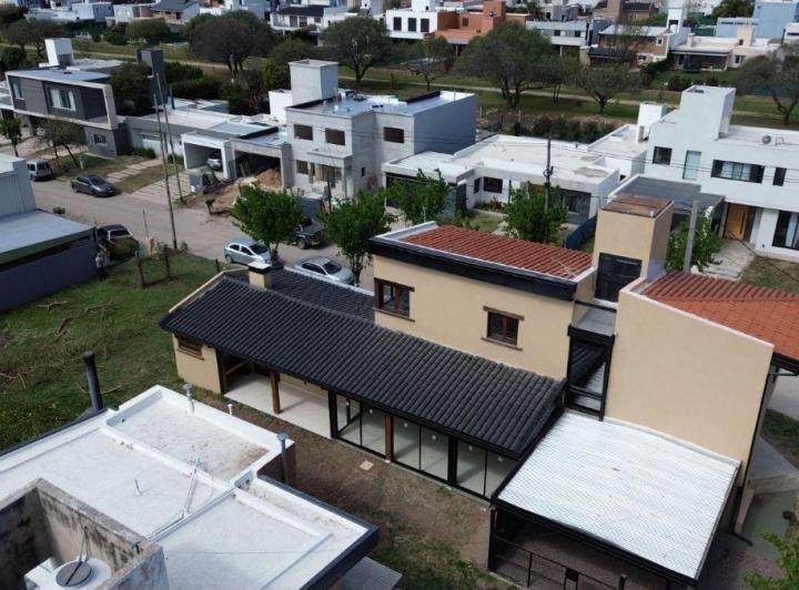 Casa · 290m² · 3 Ambientes