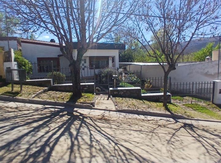 Casa · 160m² · 1 Ambiente · 1 Cochera