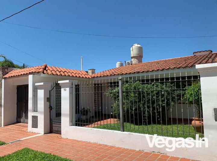 Casa · 139m² · 7 Ambientes · 1 Cochera