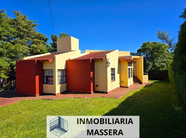 Casa · 150m² · 5 Ambientes · 1 Cochera