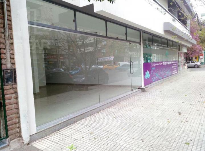 Local comercial · 80m²