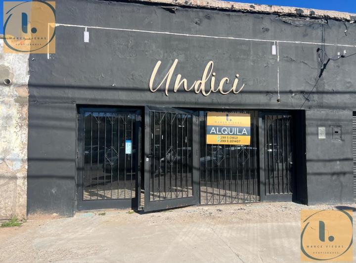 Local comercial · 300m² · 5 Ambientes · 1 Cochera