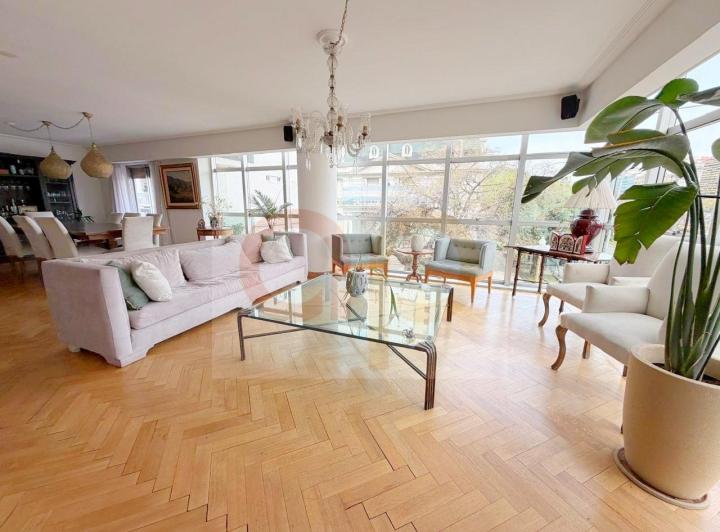 Departamento · 250m² · 4 Ambientes · 2 Cocheras