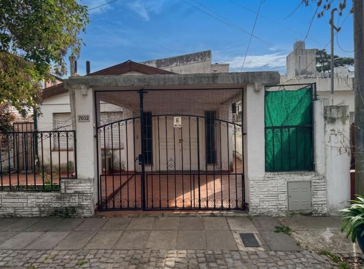 Casa · 74m² · 3 Ambientes · 1 Cochera
