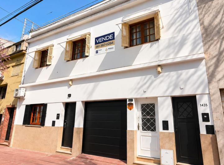 Casa · 104m² · 5 Ambientes