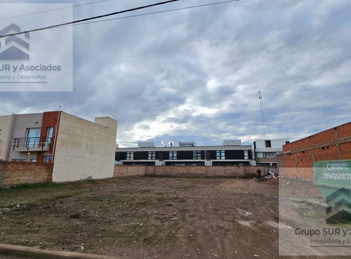 Terreno · 330m²