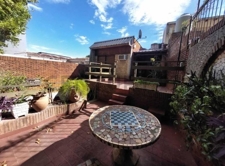 Terreno · 130m² · 5 Ambientes · 1 Cochera
