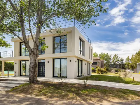Casa en Venta en Fisherton, Rosario