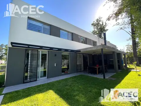 Casa en Venta en Fisherton, Rosario