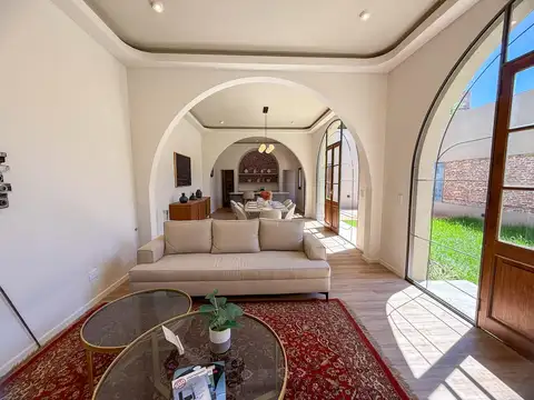 Casa en Venta en Nuestra Señora De Lourdes, Rosario