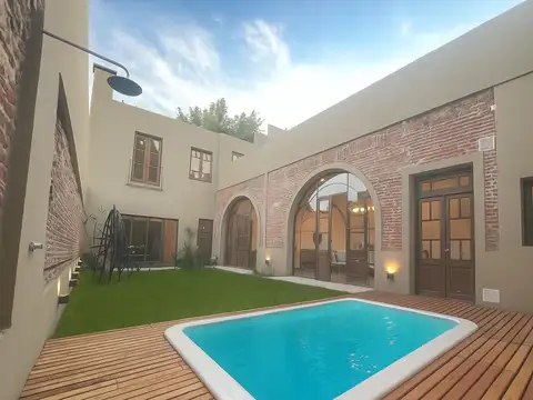 Casa en Venta en Nuestra Señora De Lourdes, Rosario