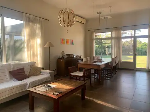 Casa en Venta en Fisherton, Rosario