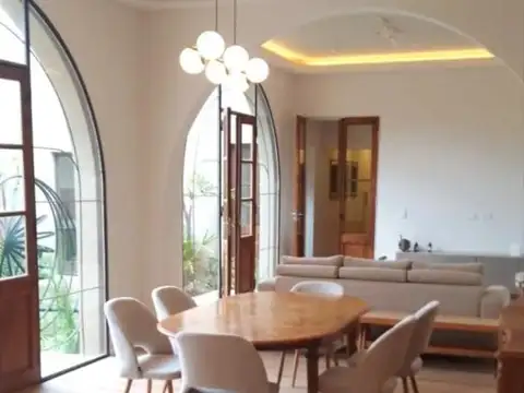 Casa en Venta en Nuestra Señora De Lourdes, Rosario