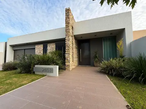 Casa en Venta en Álamos Del Aeroclub, Rafaela