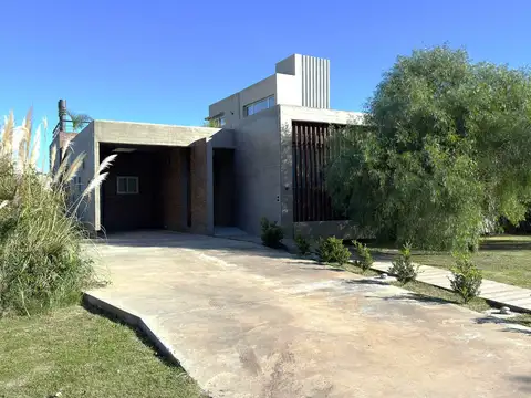 Casa en Venta en Fisherton, Rosario