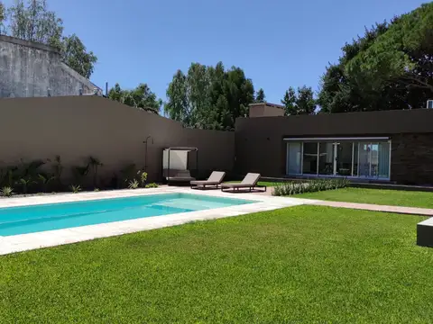 Casa en Venta en Soldini, Rosario