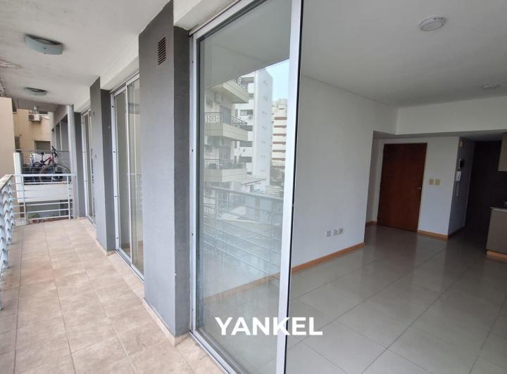 Departamento · 50m² · 3 Ambientes · 1 Cochera