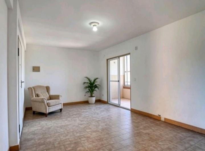 Departamento · 77m² · 4 Ambientes