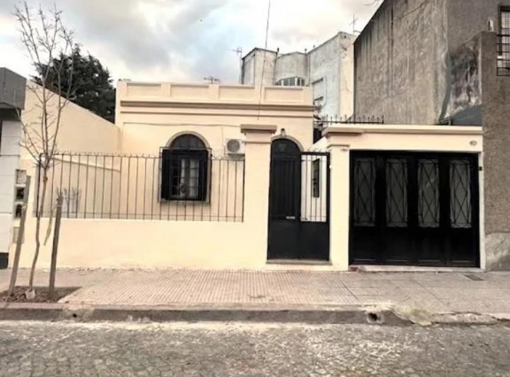 Casa · 110m² · 4 Ambientes · 1 Cochera
