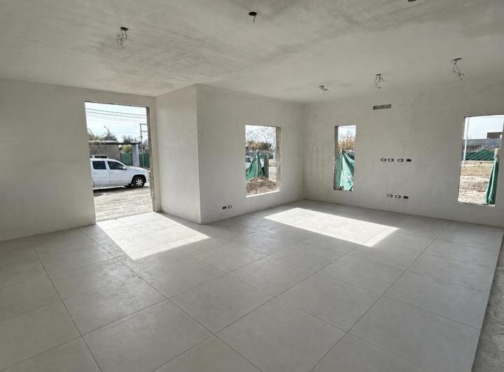 Casa · 160m² · 5 Ambientes · 2 Cocheras
