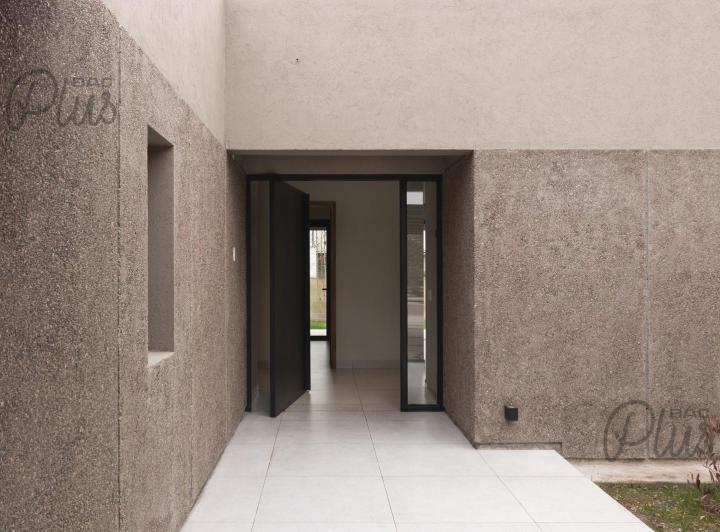 Casa · 143m² · 5 Ambientes · 2 Cocheras