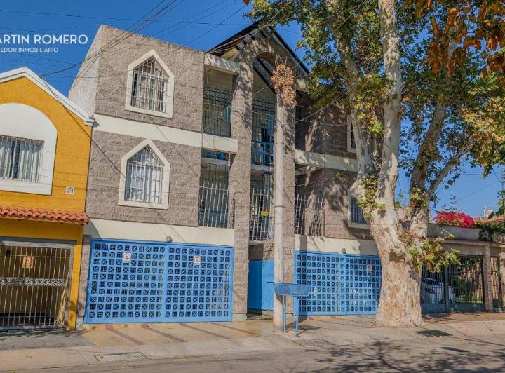 Edificio · 824m² · 4 Cocheras