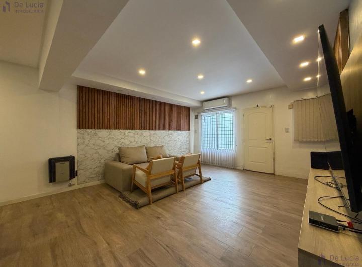 Casa · 115m² · 3 Dormitorios · 2 Cocheras