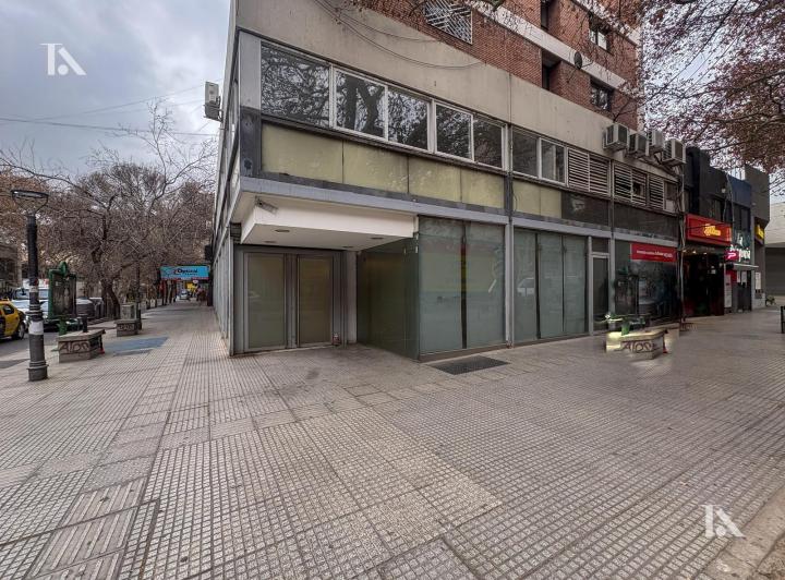 Edificio · 1 Cochera