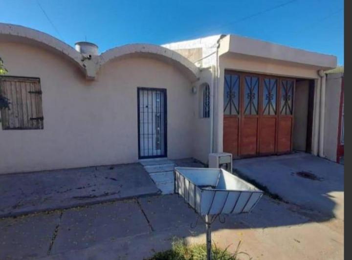 Casa · 150m² · 7 Ambientes · 1 Cochera