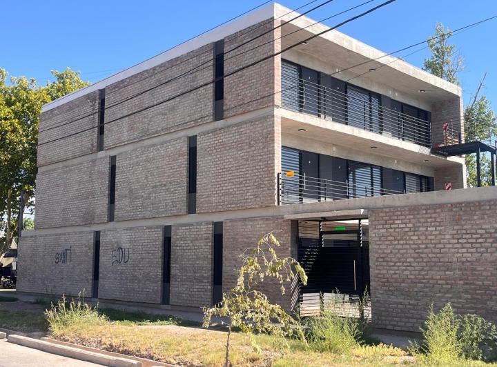 Departamento · 45m² · 2 Ambientes · 1 Cochera