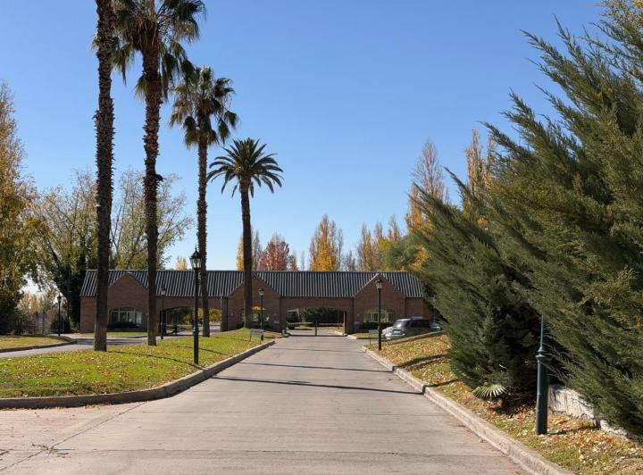 Terreno · 1121m²