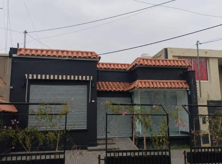 Local comercial · 238m² · 4 Ambientes
