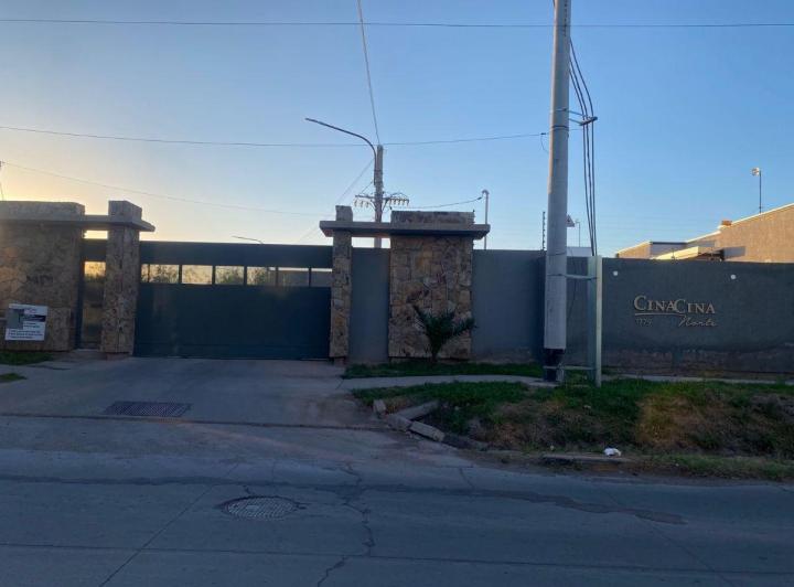 Terreno · 83m²