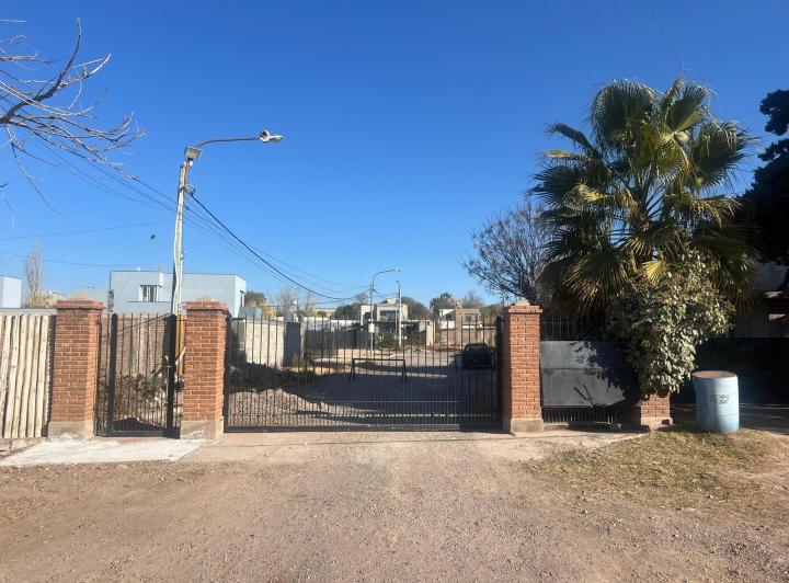 Terreno · 1096m²