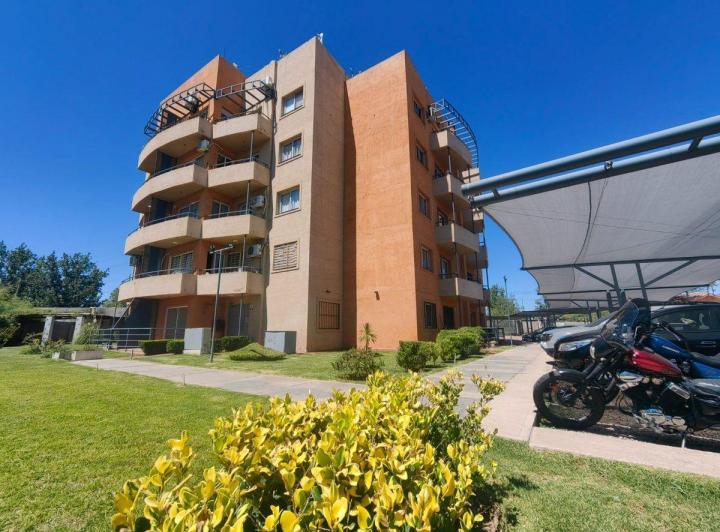 Departamento · 48m² · 3 Ambientes · 1 Cochera