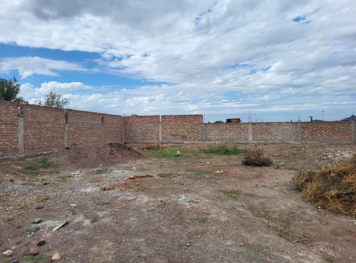 Terreno · 600m²