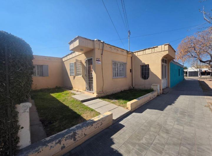 Casa · 115m² · 4 Ambientes · 1 Cochera