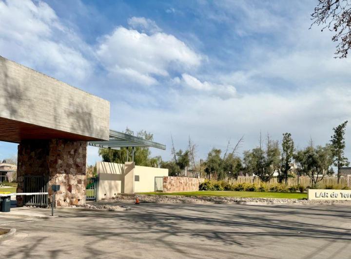 Terreno · 352m²