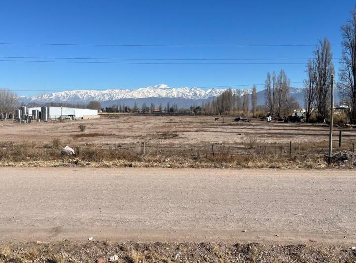 Terreno · 21800m²