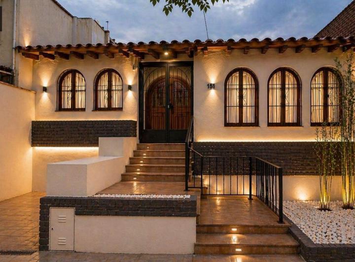 Casa · 230m² · 7 Ambientes