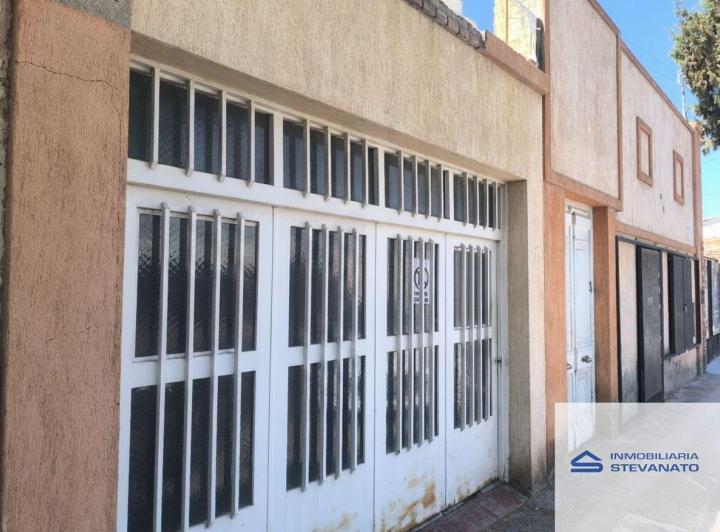 Casa · 300m² · 4 Ambientes · 1 Cochera