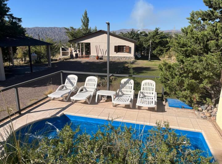 Casa · 60m² · 3 Ambientes · 3 Cocheras